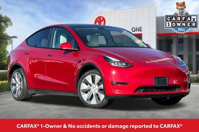 Used 2021 Tesla Model Y 2WD video 2