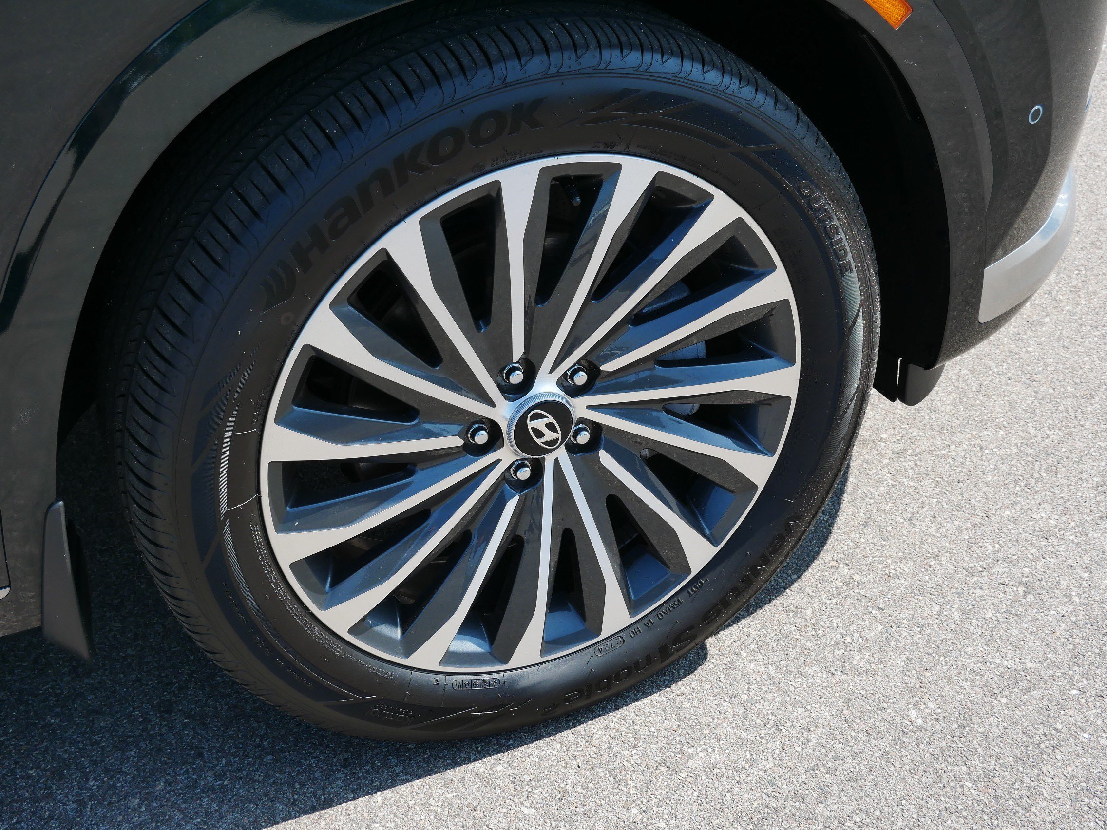 Certified 2025 Hyundai Palisade Calligraphy AWD/4WD image 15