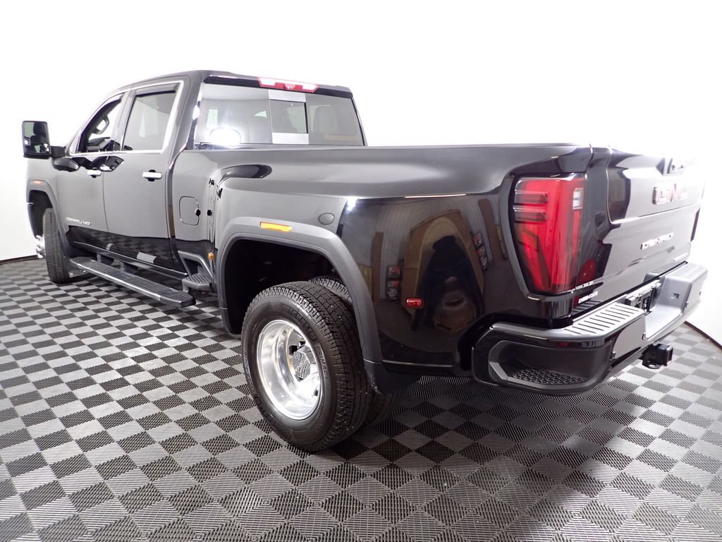 Used 2024 GMC Sierra 3500 Denali w/ Denali Reserve Package AWD/4WD image 16