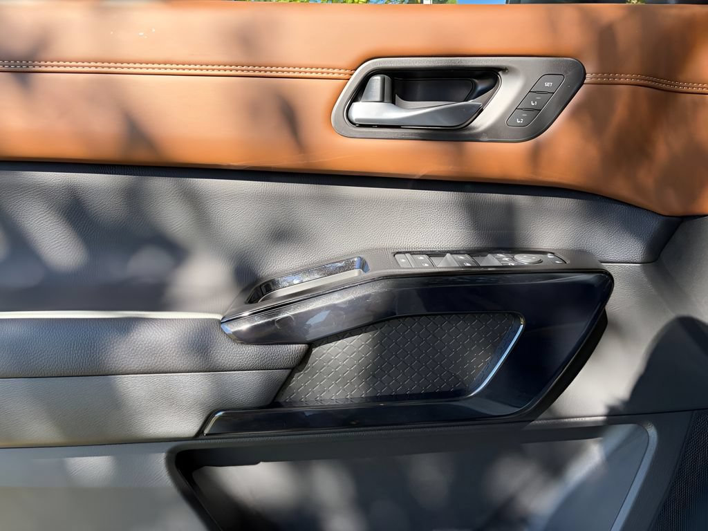 New 2026 Nissan Pathfinder Platinum AWD/4WD image 16