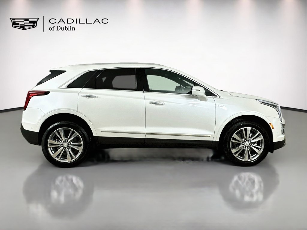 New 2026 Cadillac XT5 Premium Luxury w/ LPO, Floor Liner Package AWD/4WD image 4
