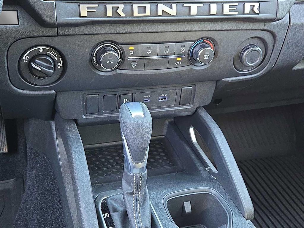 Used 2025 Nissan Frontier SV AWD/4WD image 27