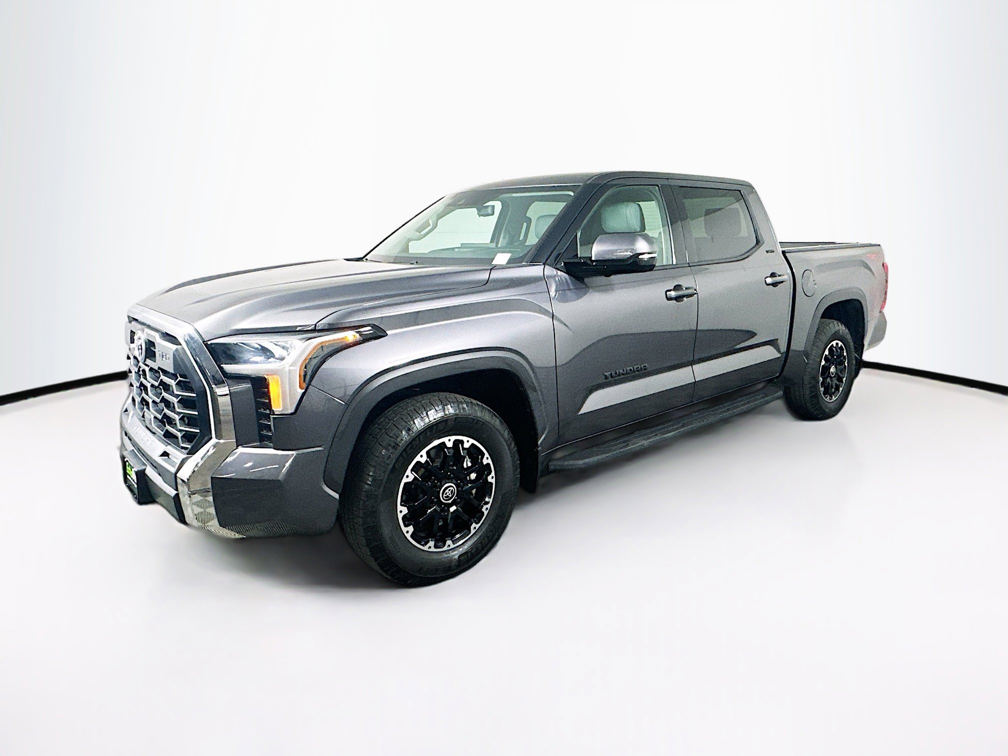 Used 2022 Toyota Tundra SR5 image 3
