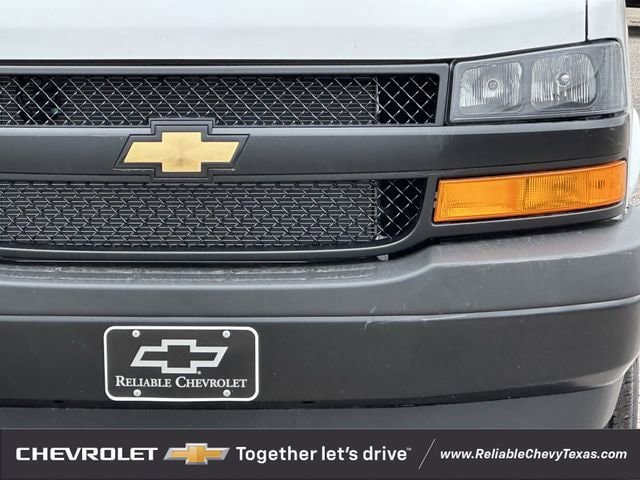 New 2026 Chevrolet Express 2500 w/ Driver Convenience Package RWD image 9