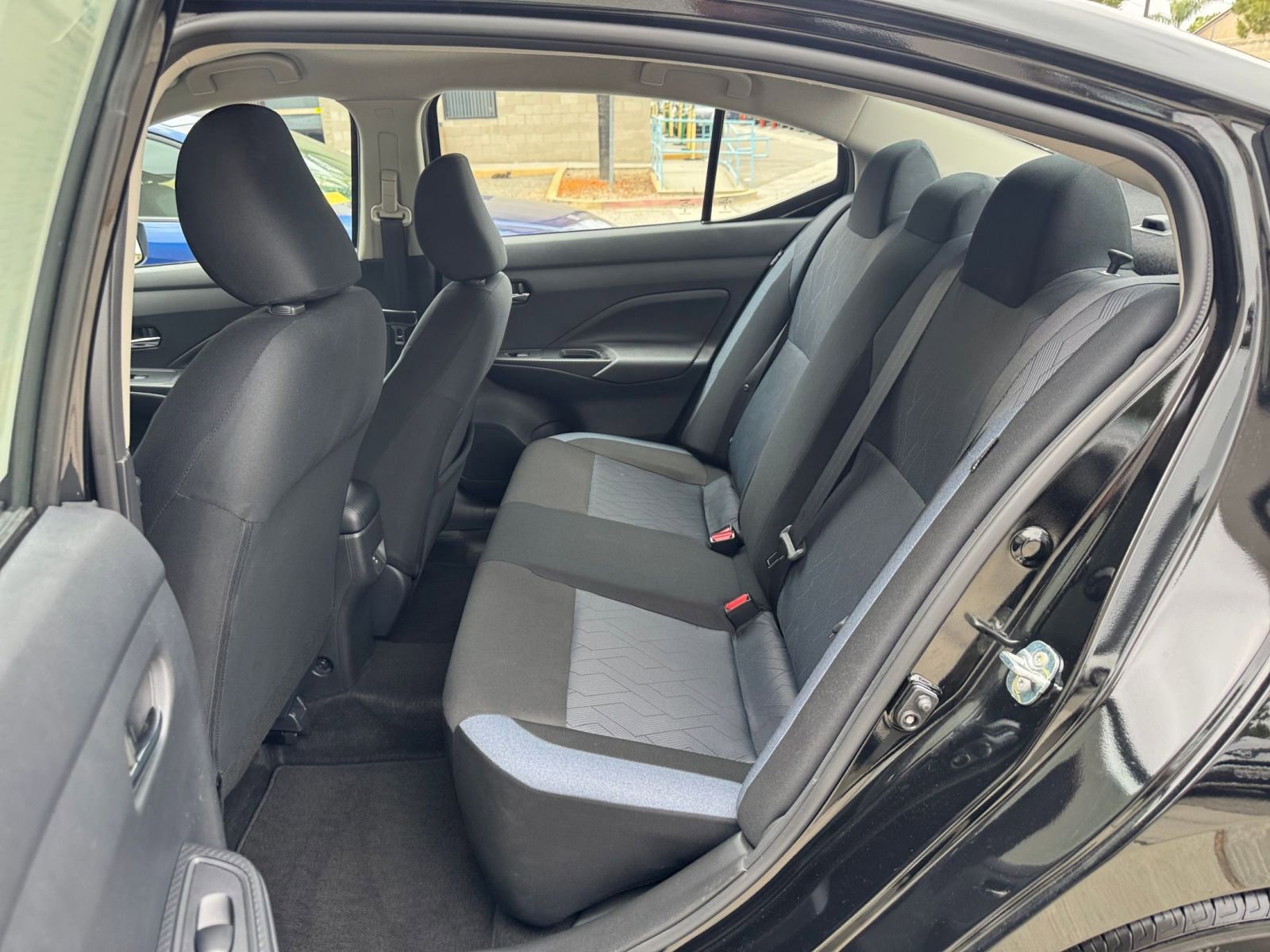 Used 2025 Nissan Versa SV FWD image 24