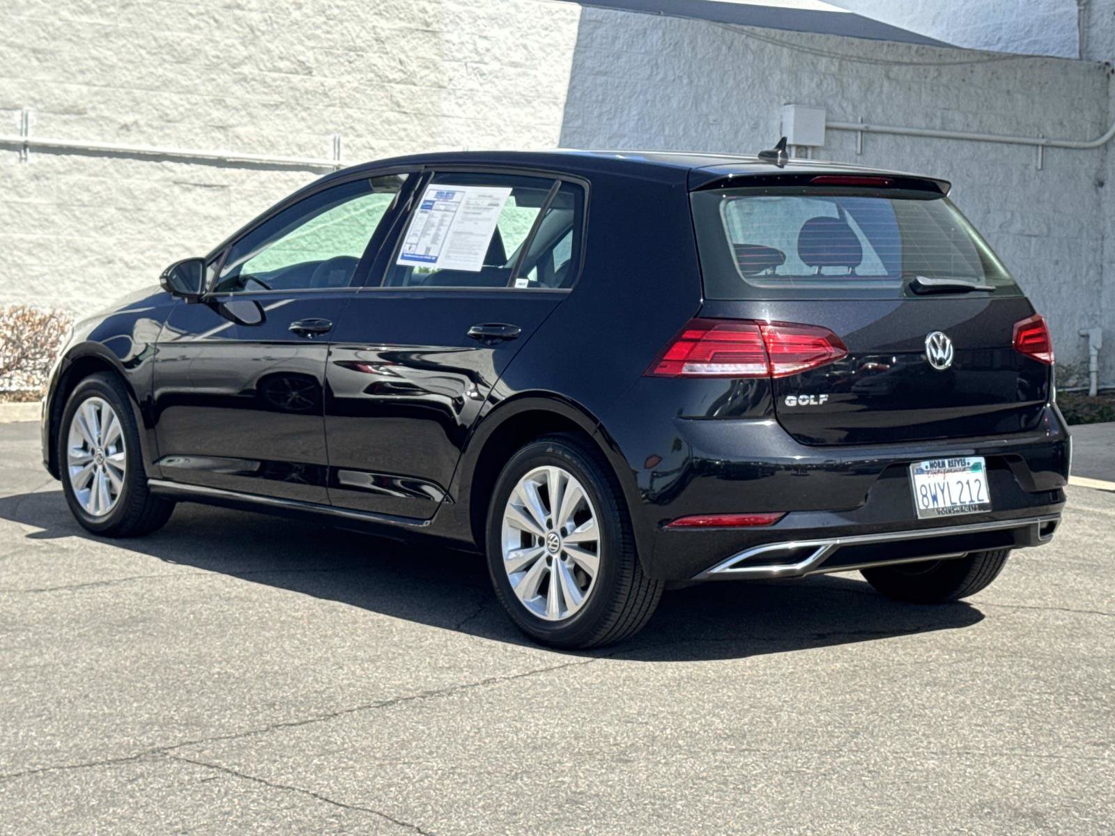 Used 2021 Volkswagen Golf 4-Door FWD image 3