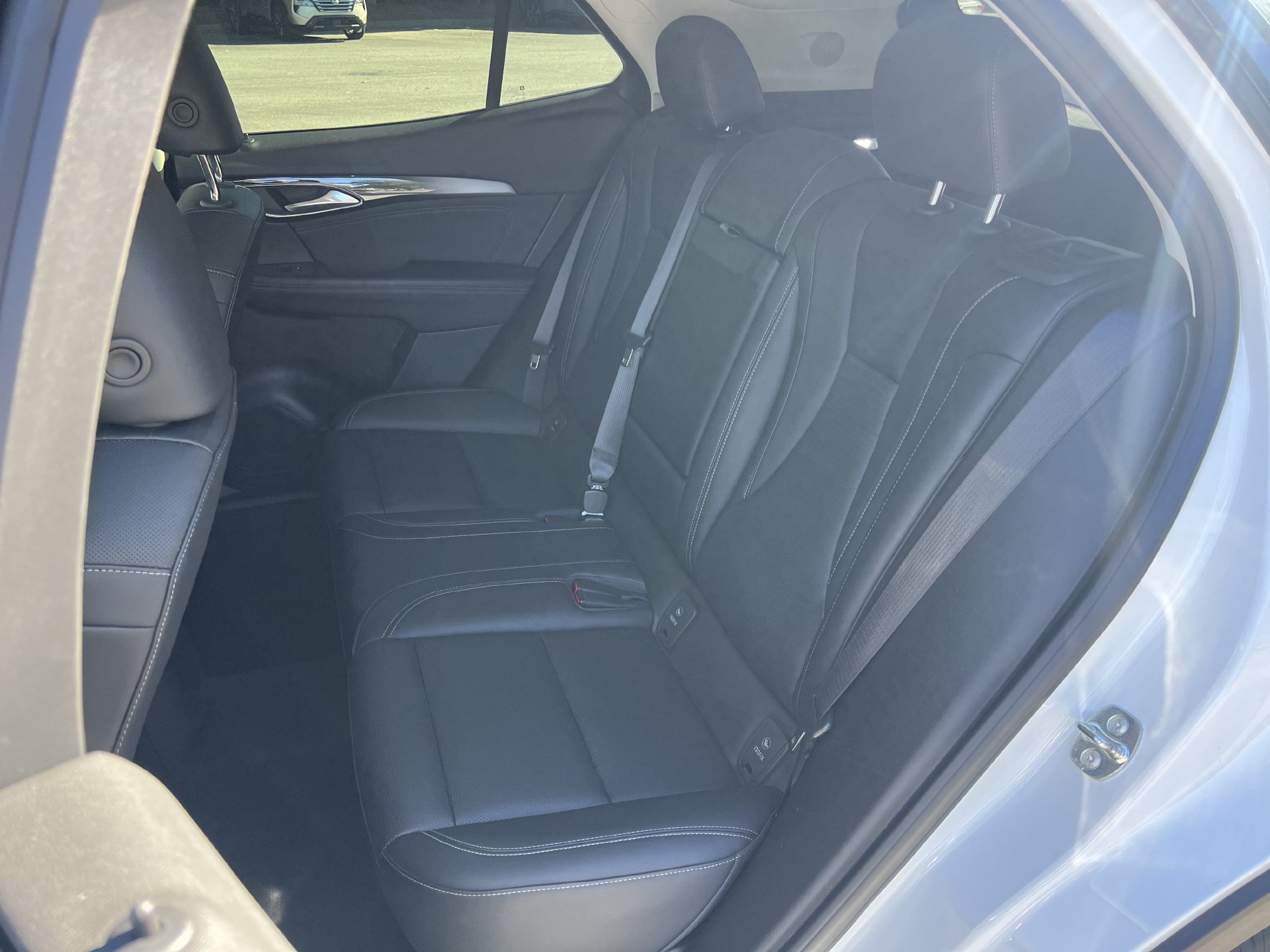 Used 2024 Buick Envision Preferred AWD/4WD image 17