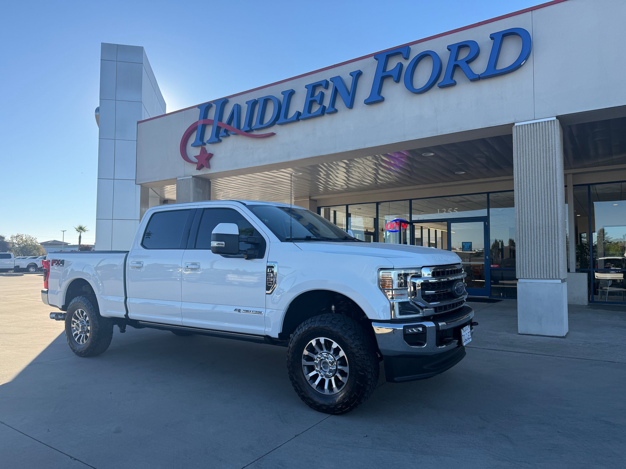 Certified 2020 Ford F350 Lariat w/ Lariat Ultimate Package AWD/4WD image 1