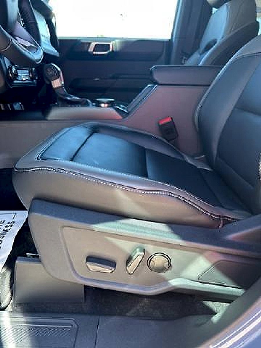 New 2025 Ford Bronco Outer Banks image 15