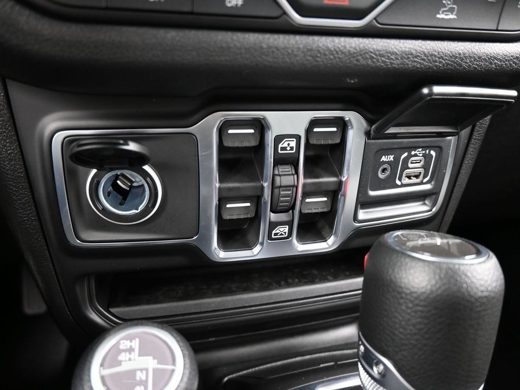 New 2026 Jeep Gladiator Sport AWD/4WD image 18