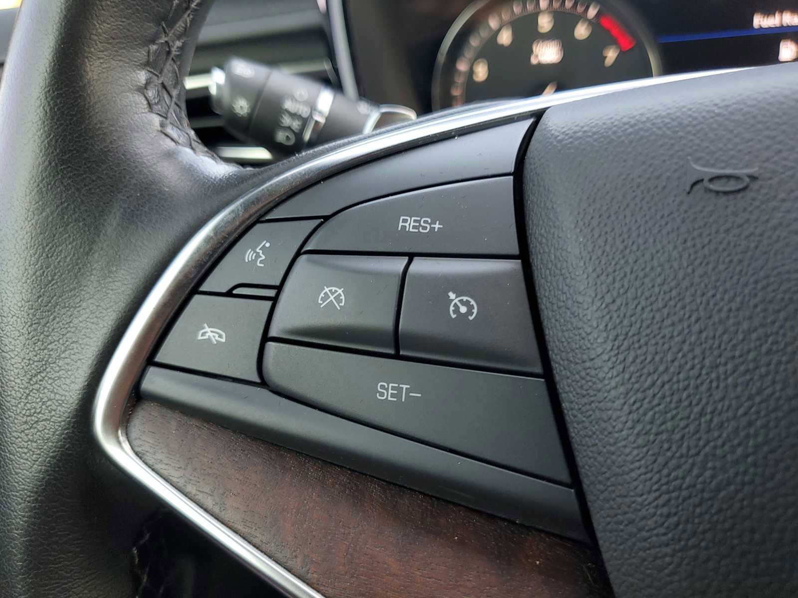 Used 2023 Cadillac XT5 Sportv image 6