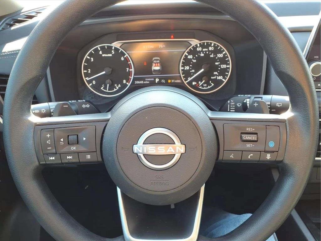 Used 2024 Nissan Rogue SV image 15