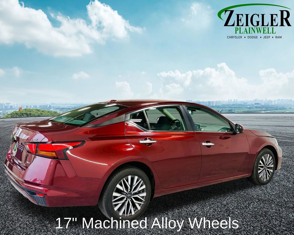 Used 2023 Nissan Altima 2.5 SV image 8