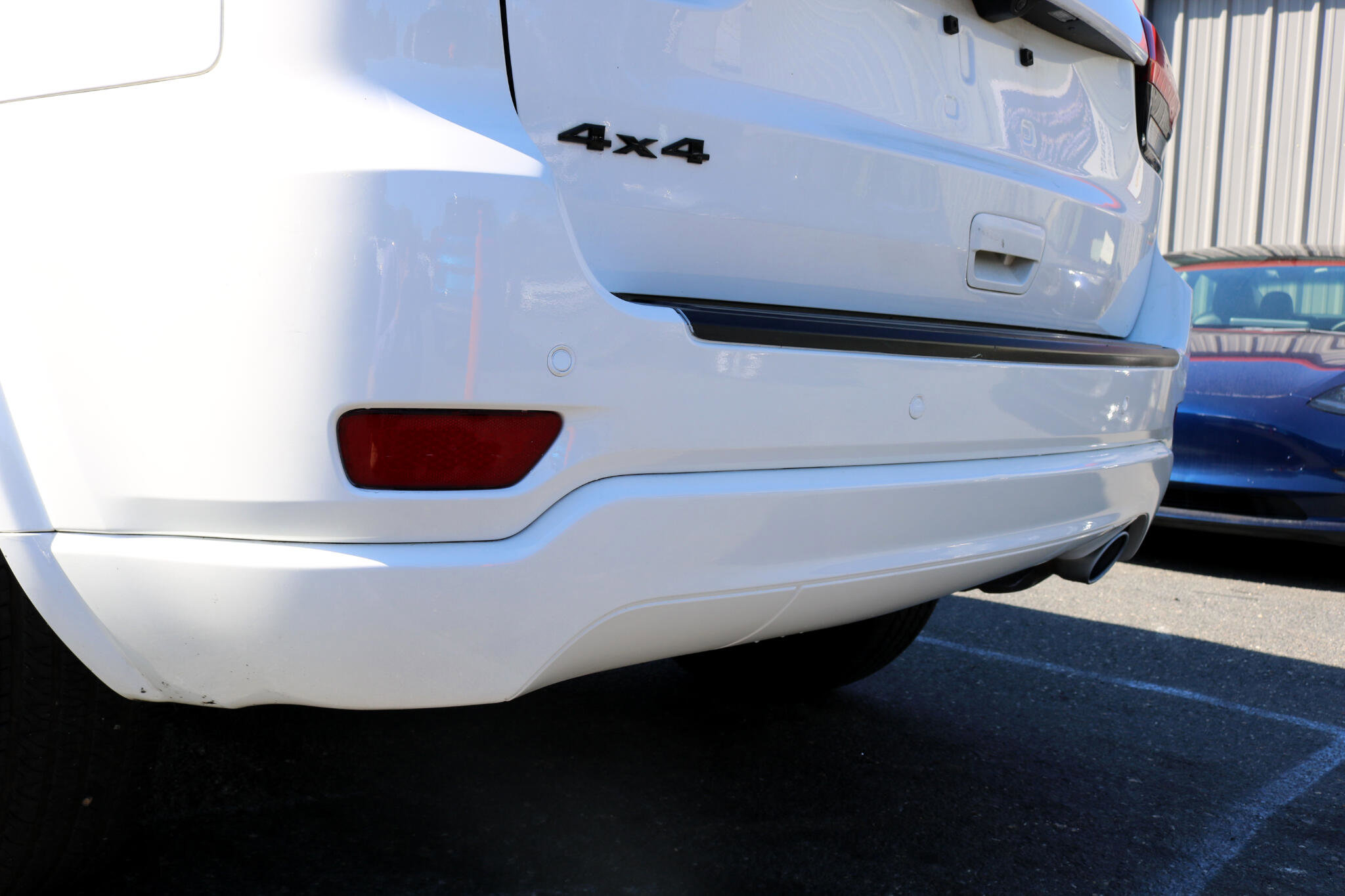 Used 2019 Jeep Grand Cherokee Altitude image 12