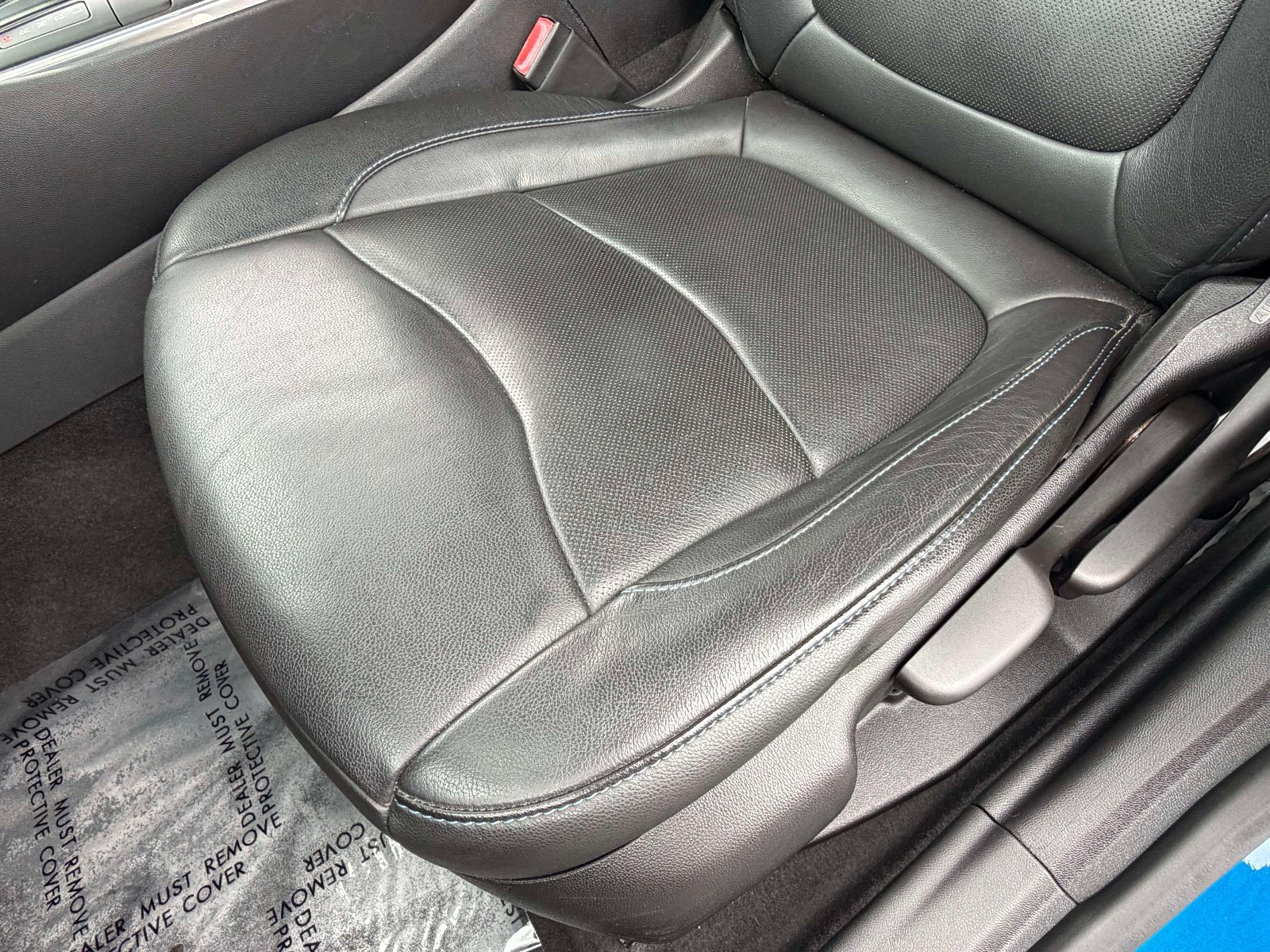 Used 2016 Chevrolet Volt Premier w/ Driver Confidence Package FWD image 23