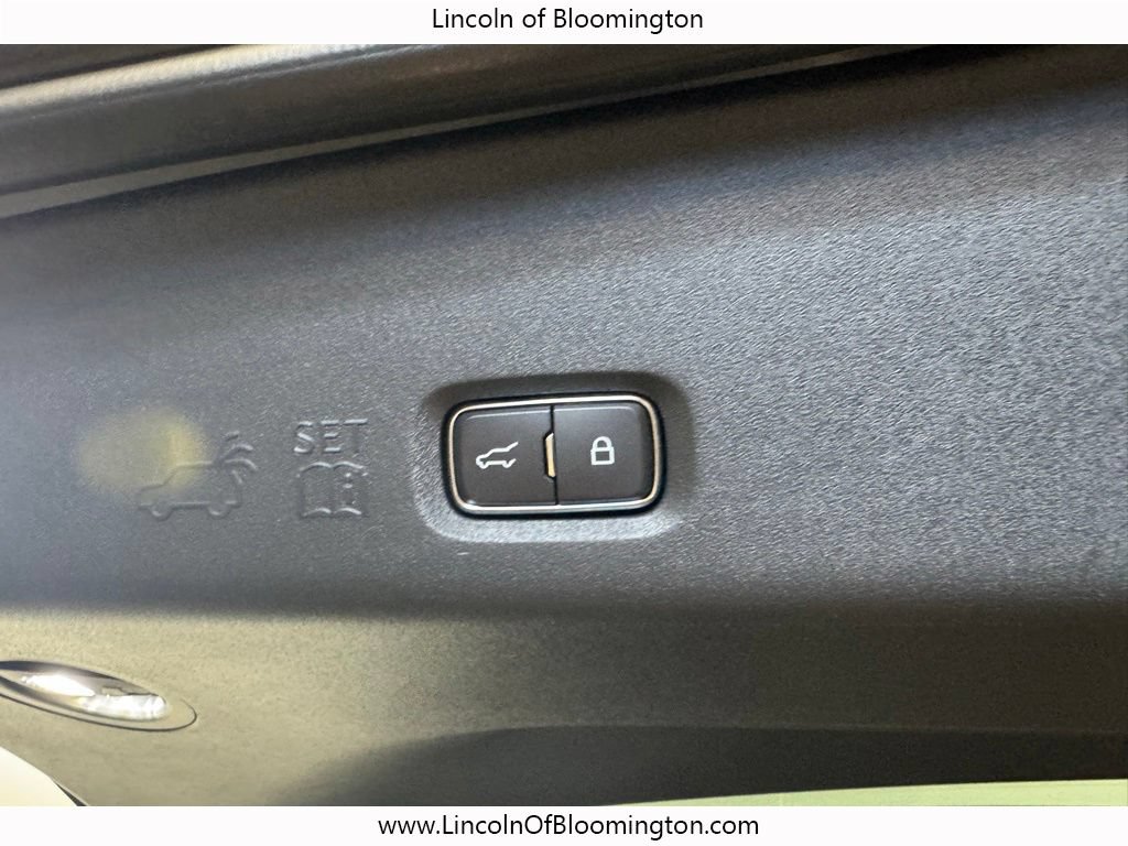 New 2026 Lincoln Navigator L Reserve w/ Jet Appearance Package AWD/4WD image 26