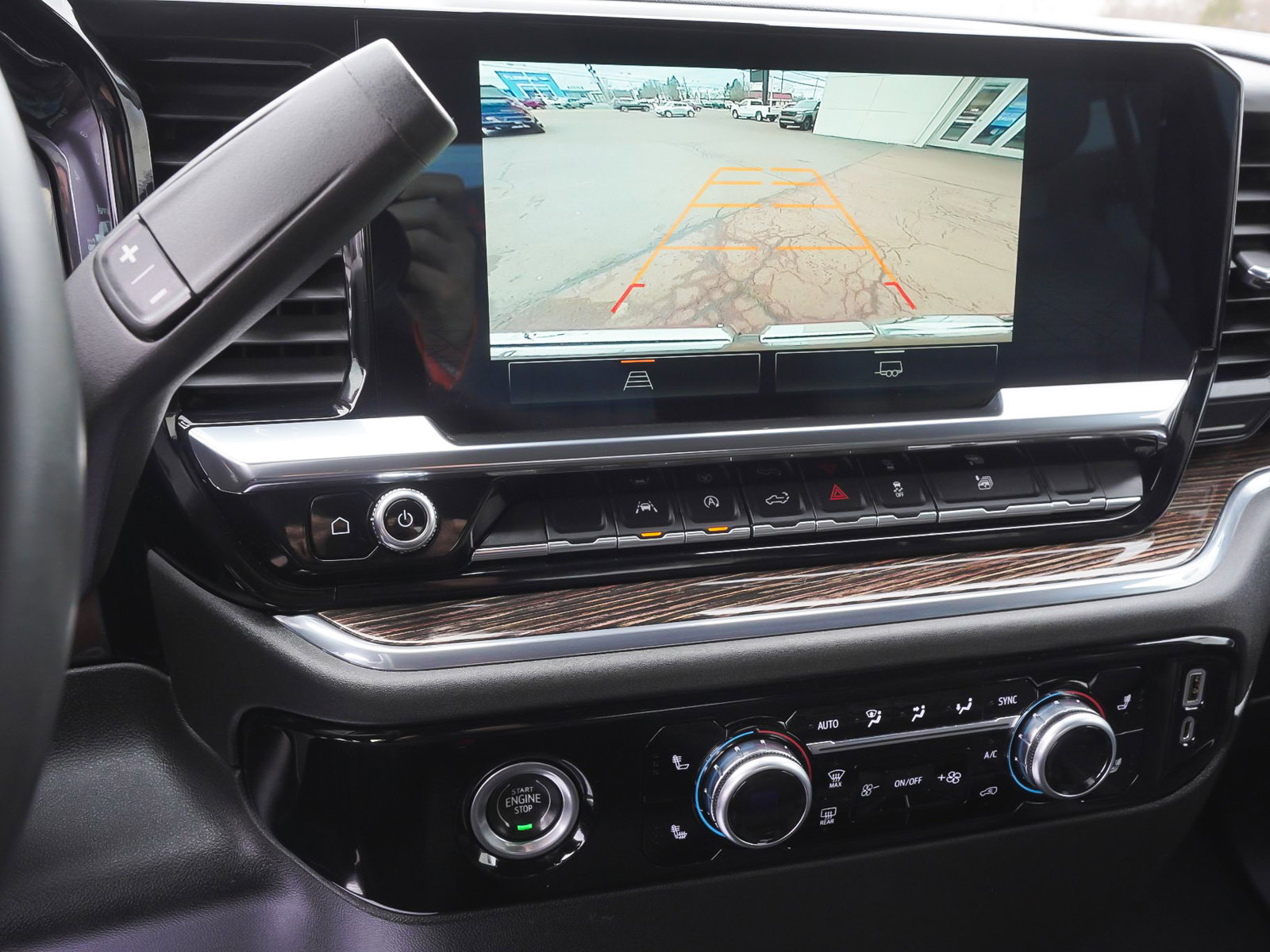 Used 2023 GMC Sierra 1500 Elevation image 27