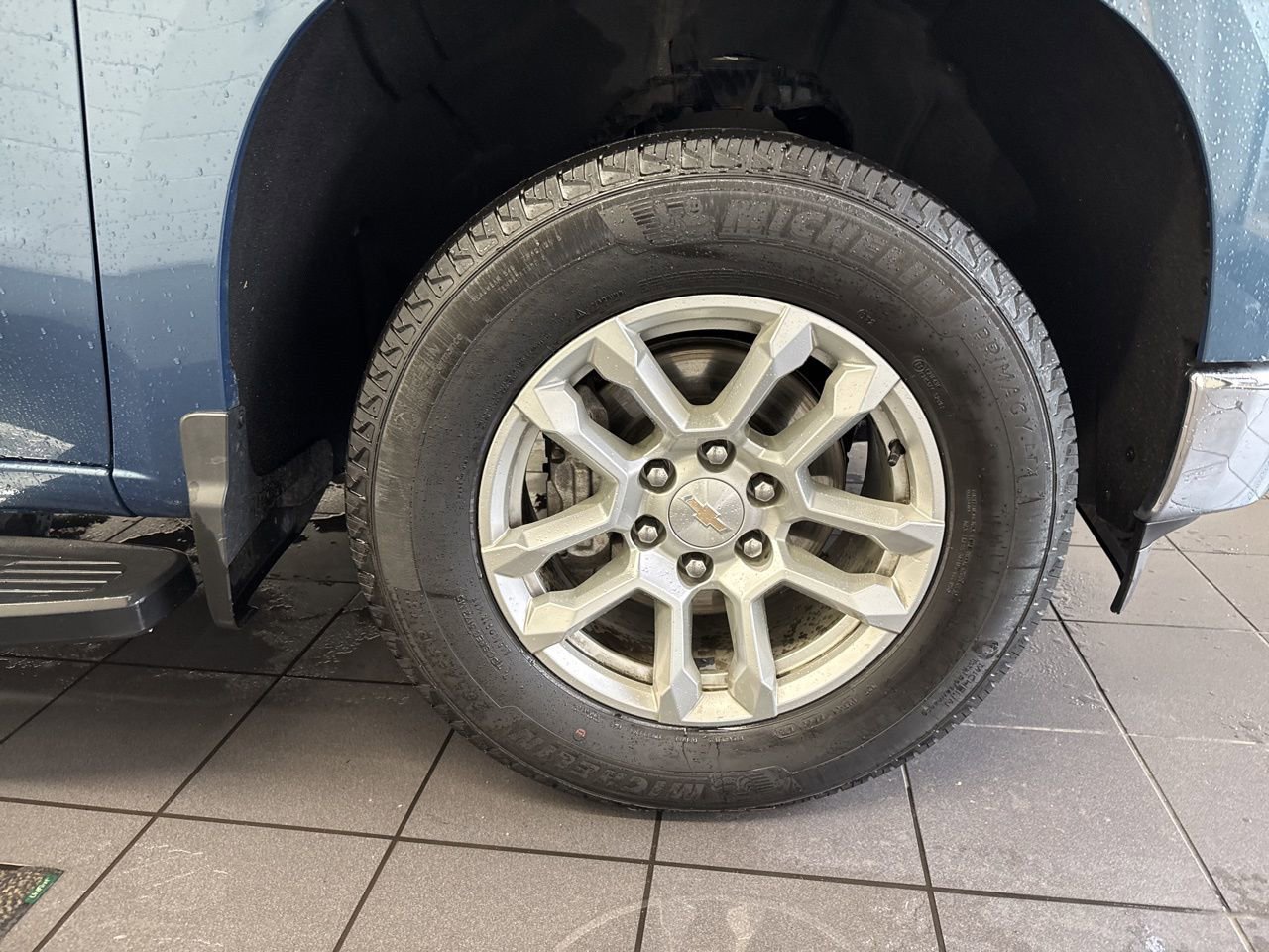 Used 2024 Chevrolet Silverado 1500 LT image 50