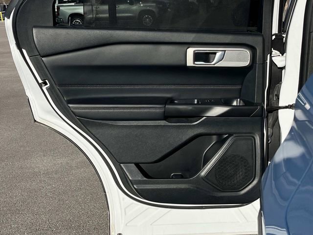 Used 2020 Ford Explorer Limited image 24