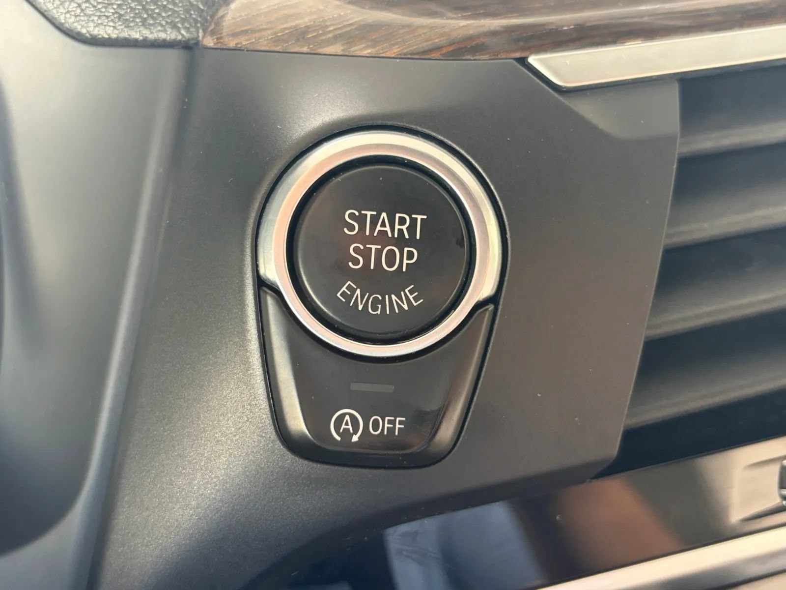 Used 2018 BMW X3 xDrive30i AWD/4WD image 26