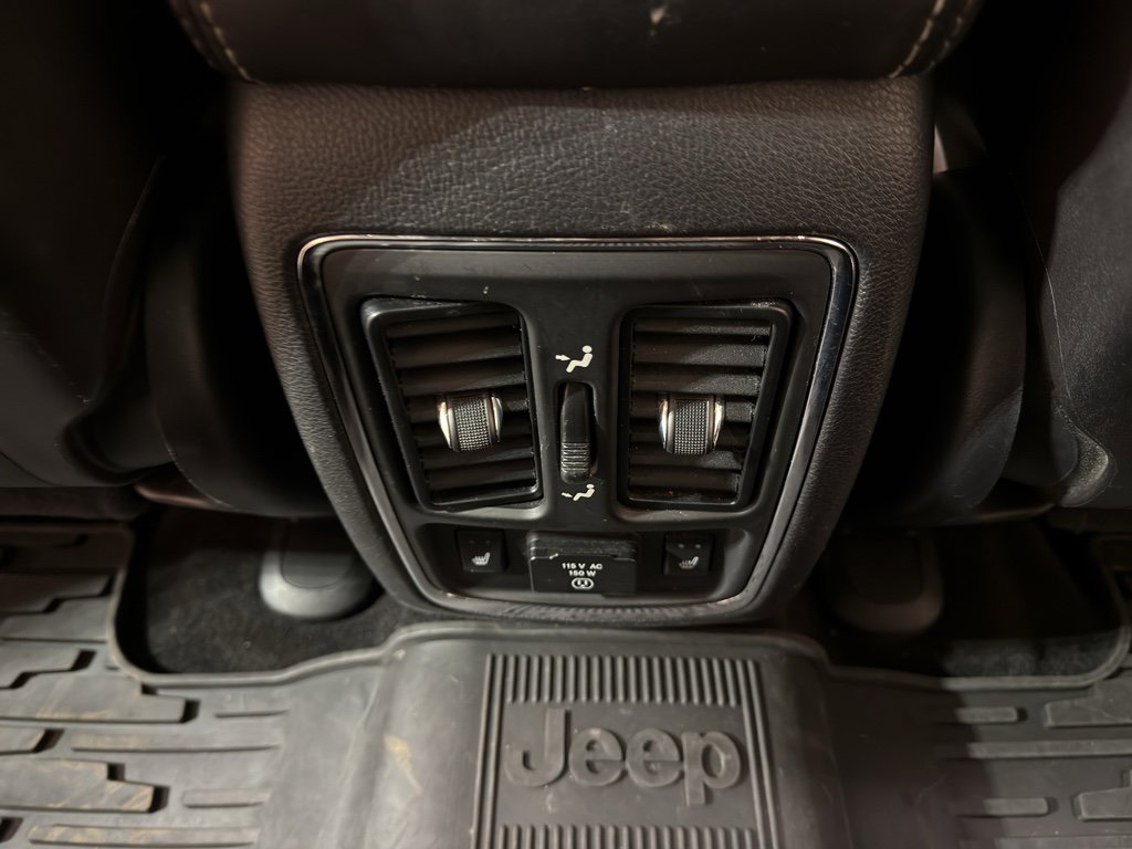 Used 2012 Jeep Grand Cherokee Overland image 27