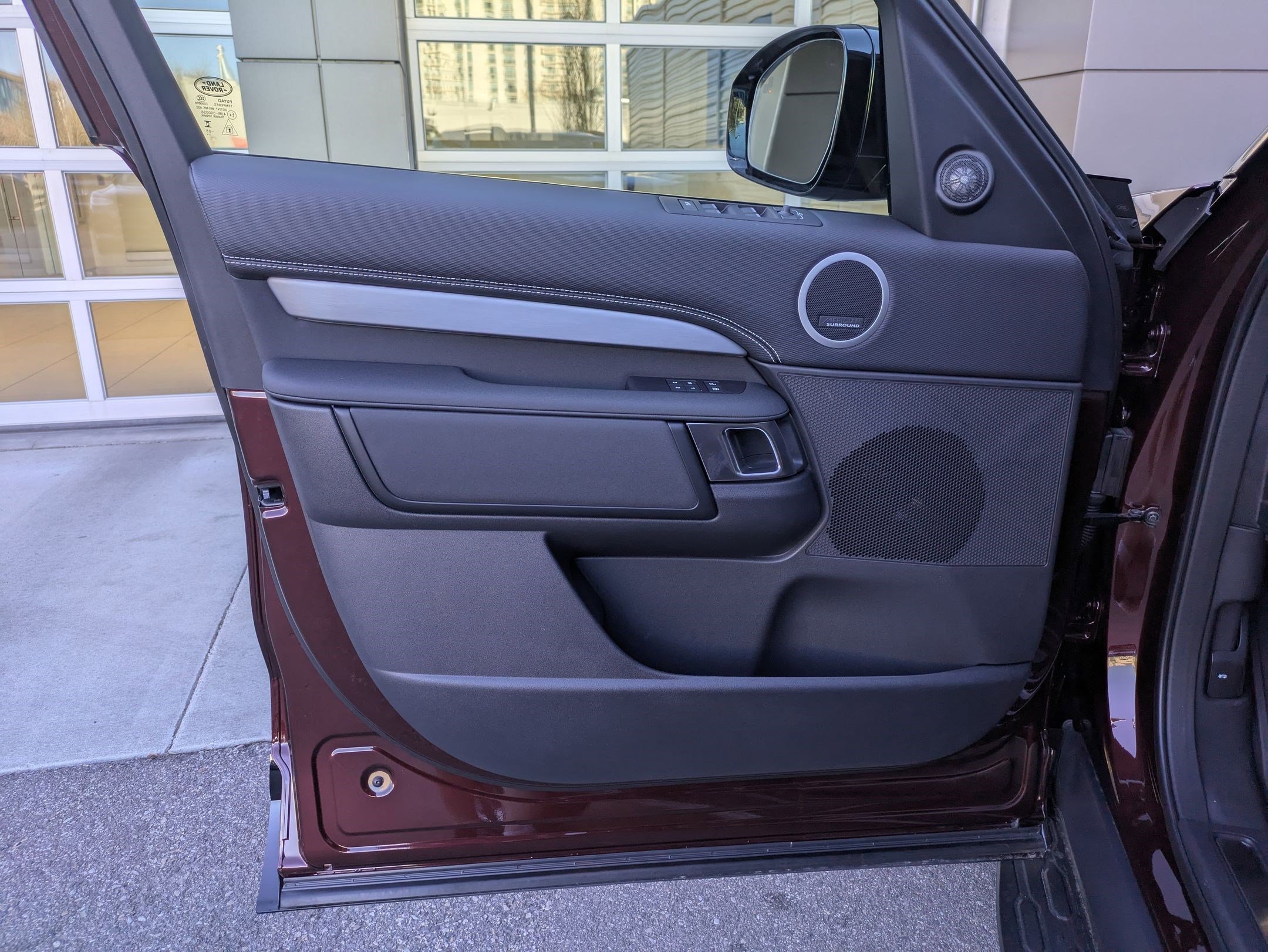 New 2026 Land Rover Discovery Limited Edition image 9