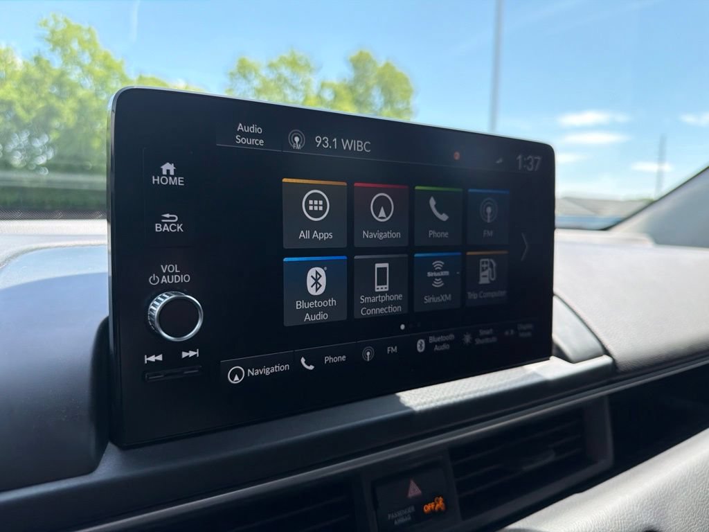 Certified 2025 Honda Pilot Touring image 31