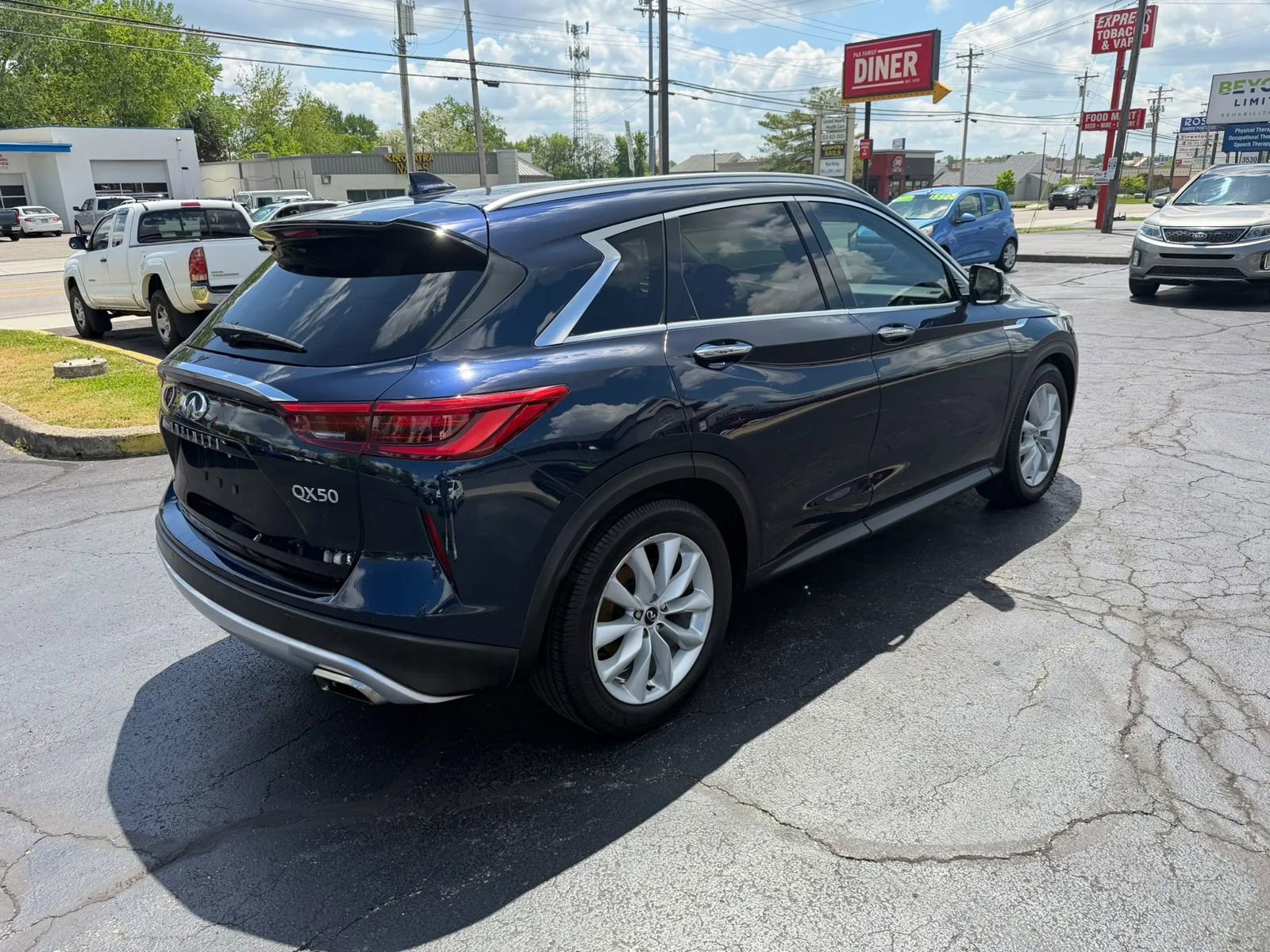 Used 2019 INFINITI QX50 Essential w/ Proassist Package AWD/4WD image 7