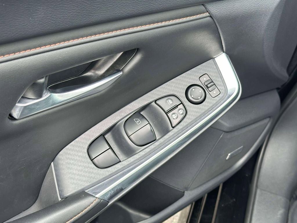Used 2023 Nissan Sentra SR w/ SR Premium Package image 16