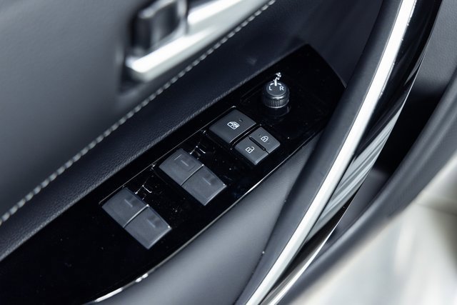 Used 2025 Toyota Corolla XSE image 12