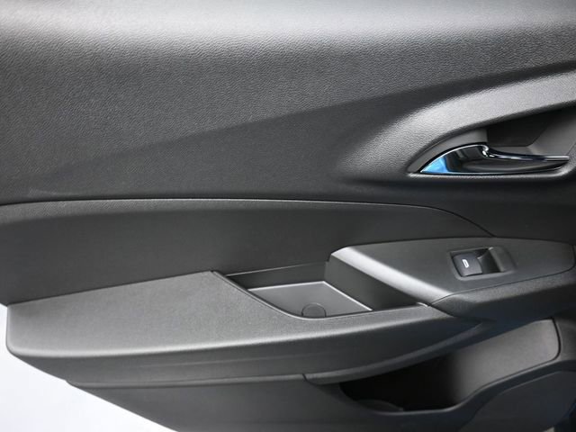 Used 2025 Chevrolet Trax RS w/ Driver Confidence Package image 19