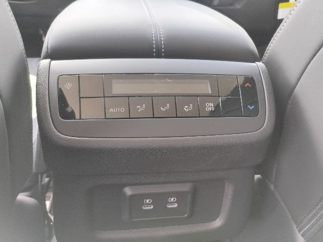 New 2026 Nissan Pathfinder SL AWD/4WD image 16