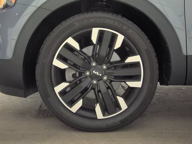 Used 2024 Kia Telluride SX Prestige w/ Towing Package AWD/4WD image 22