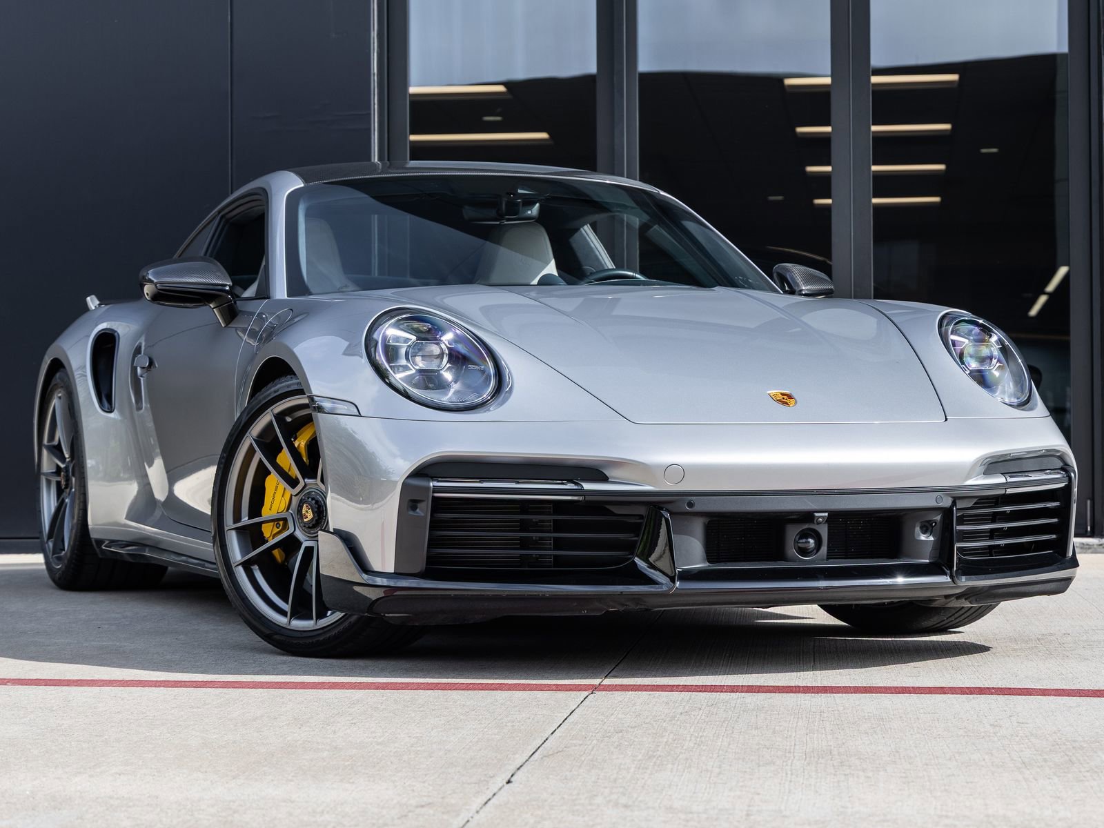 Used 2022 Porsche 911 Turbo S image 6