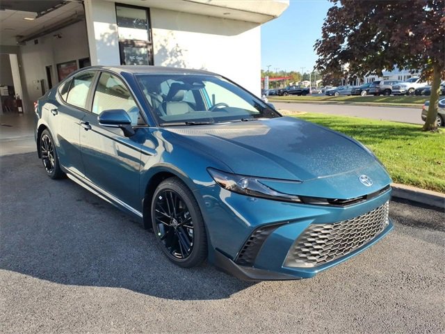 New 2026 Toyota Camry SE image 6