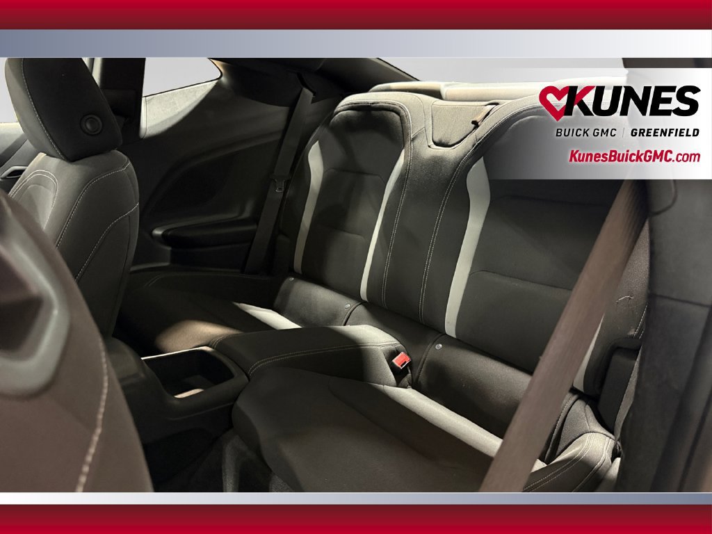 Used 2023 Chevrolet Camaro LT RWD image 31