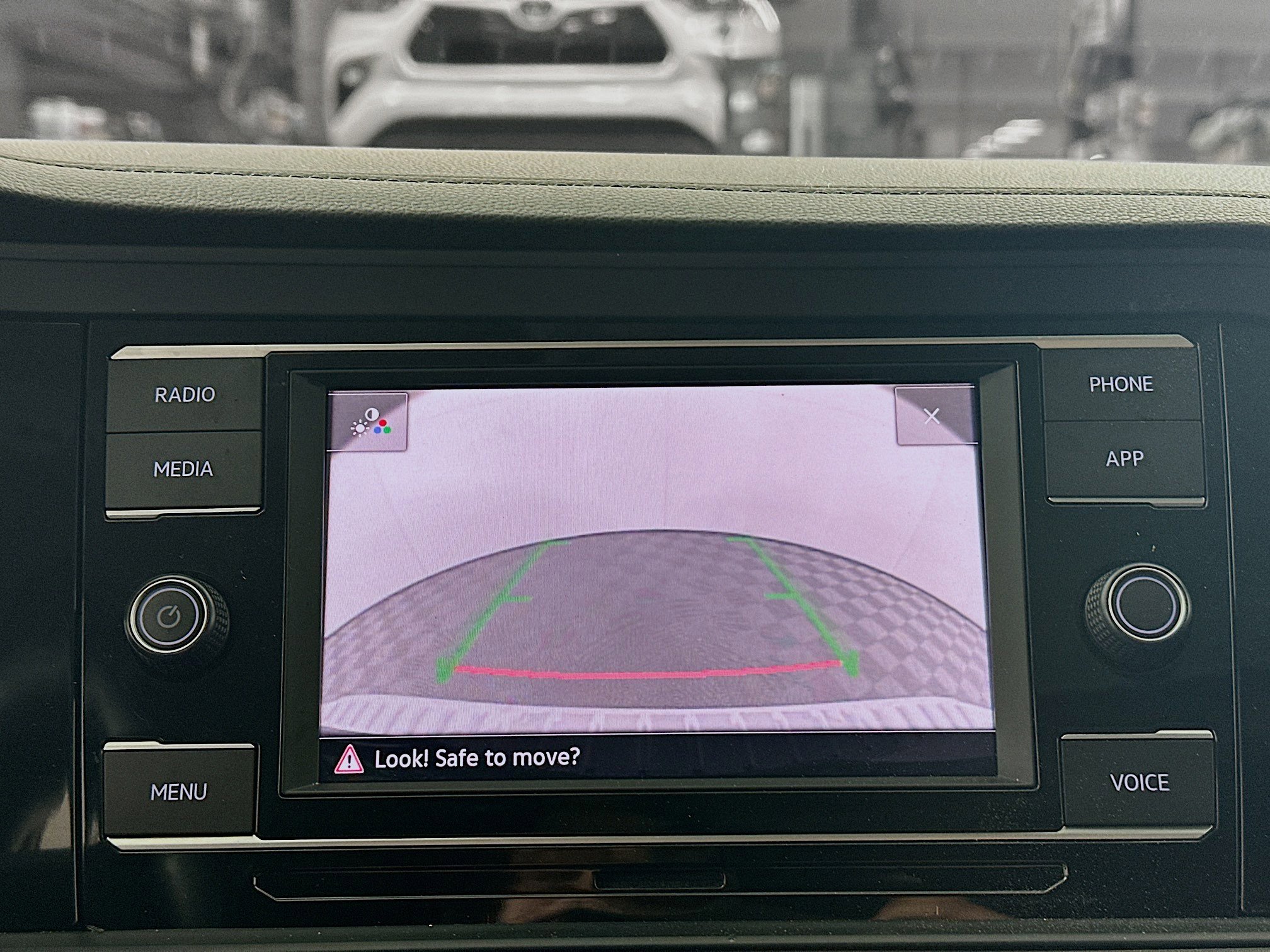 Used 2024 Volkswagen Jetta SE image 19