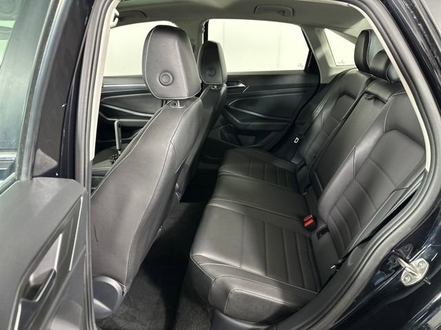 Used 2024 Volkswagen Jetta SE image 25