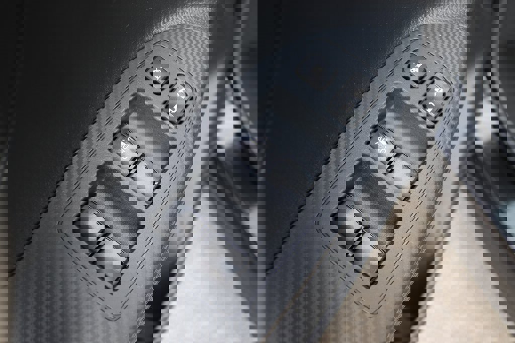 Used 2024 Mitsubishi Eclipse Cross ES image 6