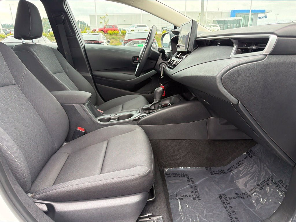 Used 2024 Toyota Corolla LE FWD image 23