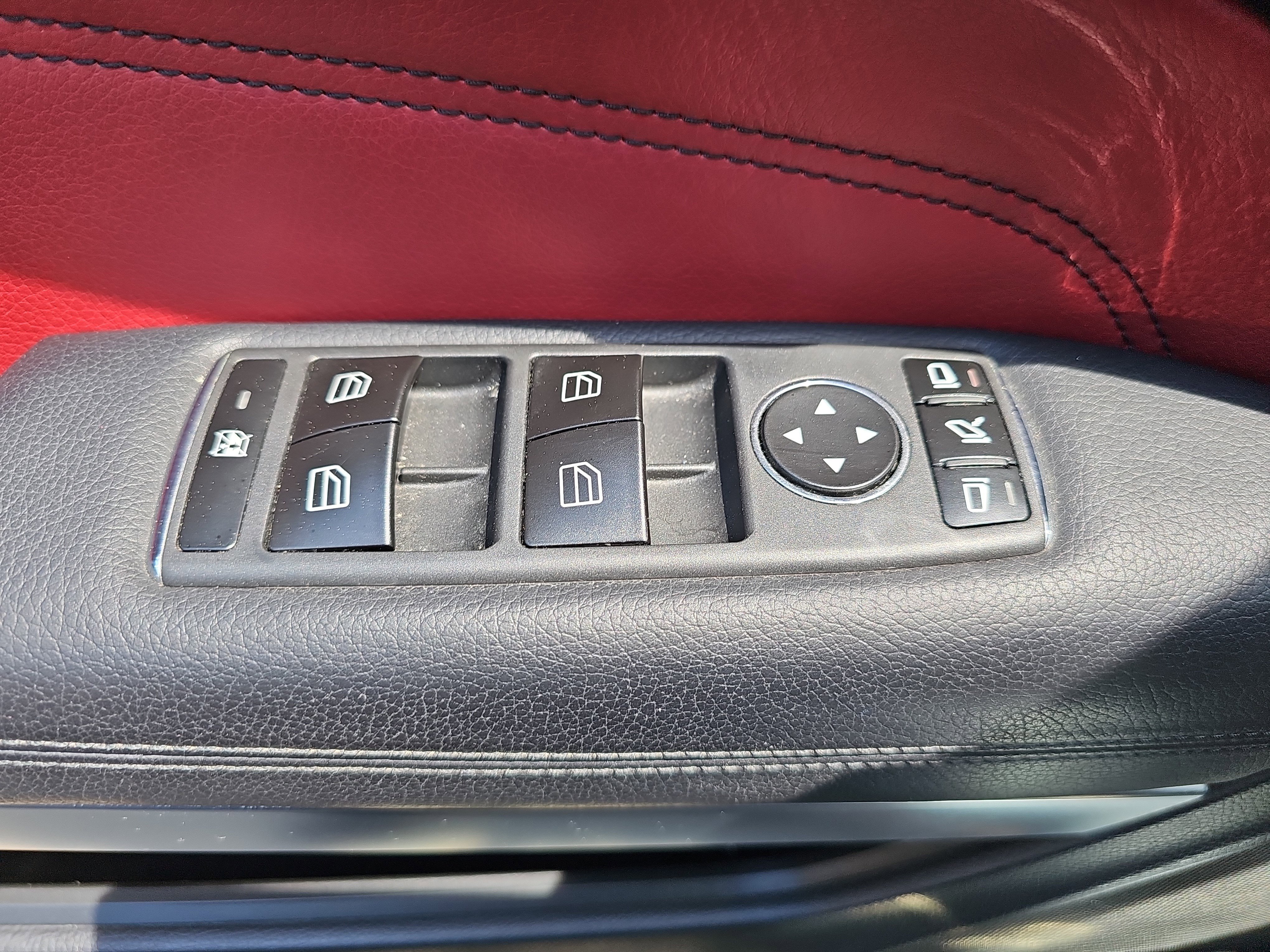 Certified 2016 Mercedes-Benz E 400 Cabriolet image 29