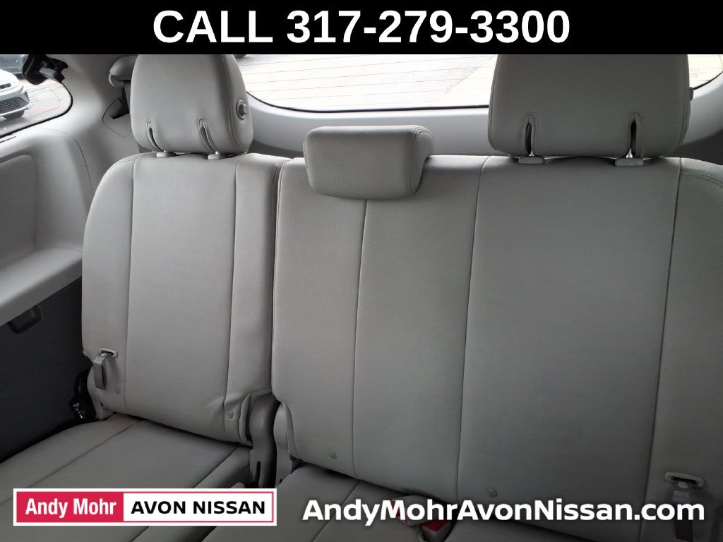 Used 2017 Toyota Sienna XLE Premium FWD image 38