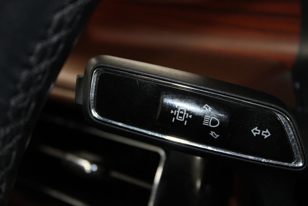 Used 2022 Lincoln Aviator Reserve w/ Equipment Group 201A AWD/4WD image 40