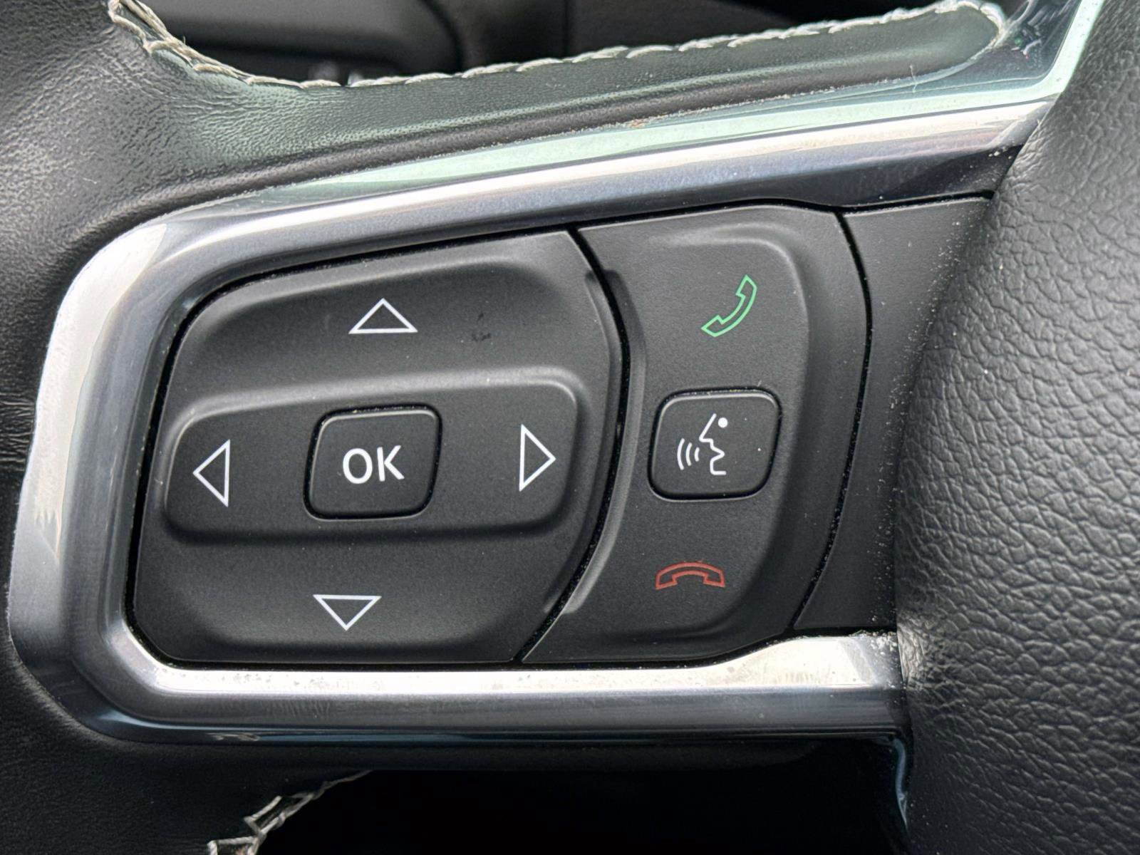 Used 2023 Jeep Wrangler Unlimited Sahara w/ Cold Weather Group image 18