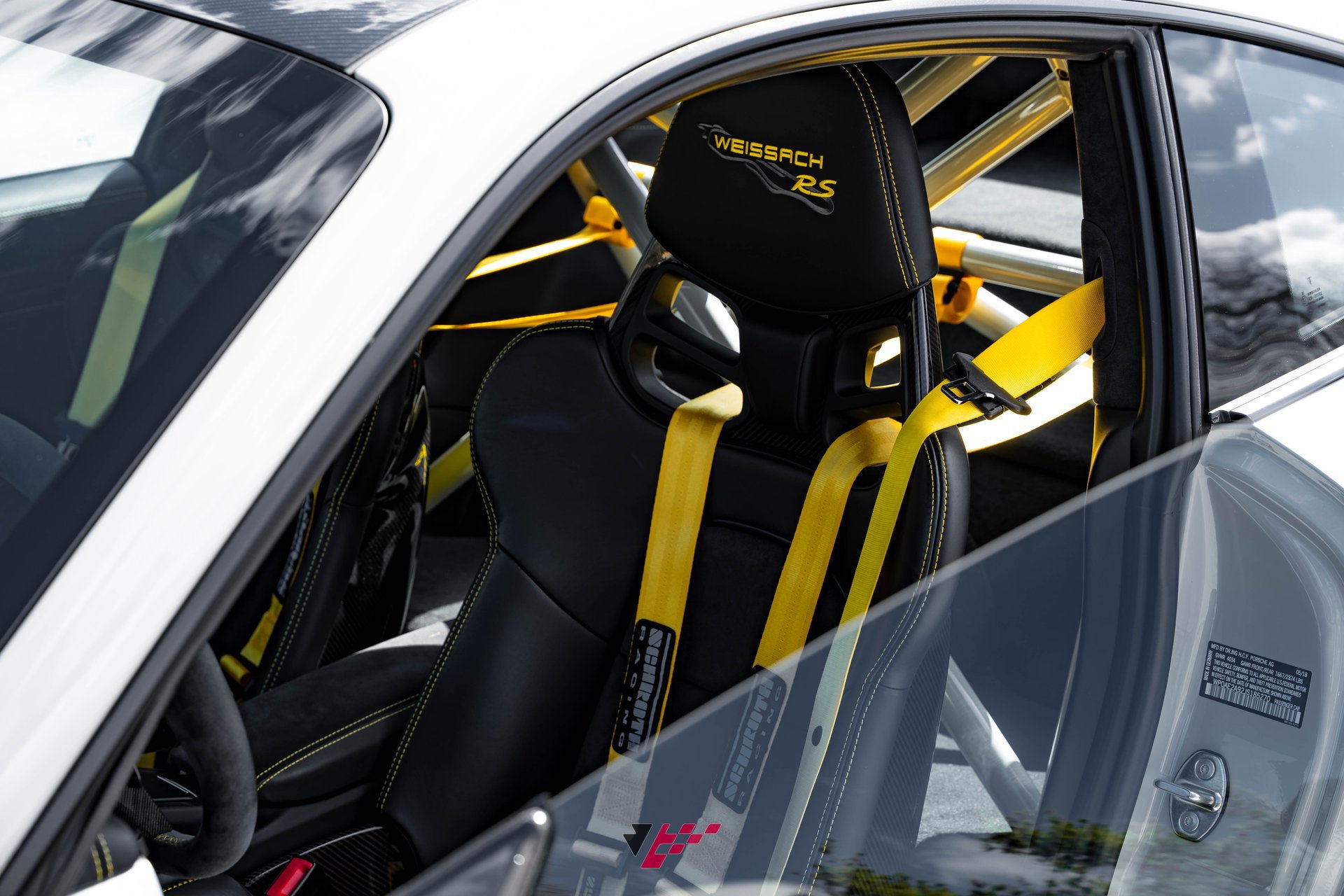 Used 2018 Porsche 911 GT2 RS image 27