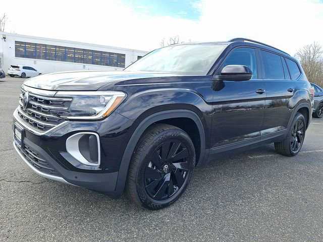 New 2026 Volkswagen Atlas SE image 2