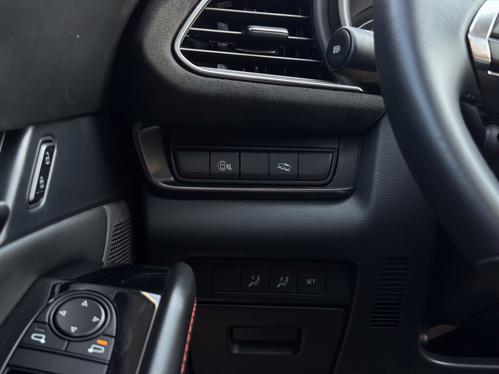 Certified 2025 MAZDA CX-30 Carbon AWD/4WD image 40