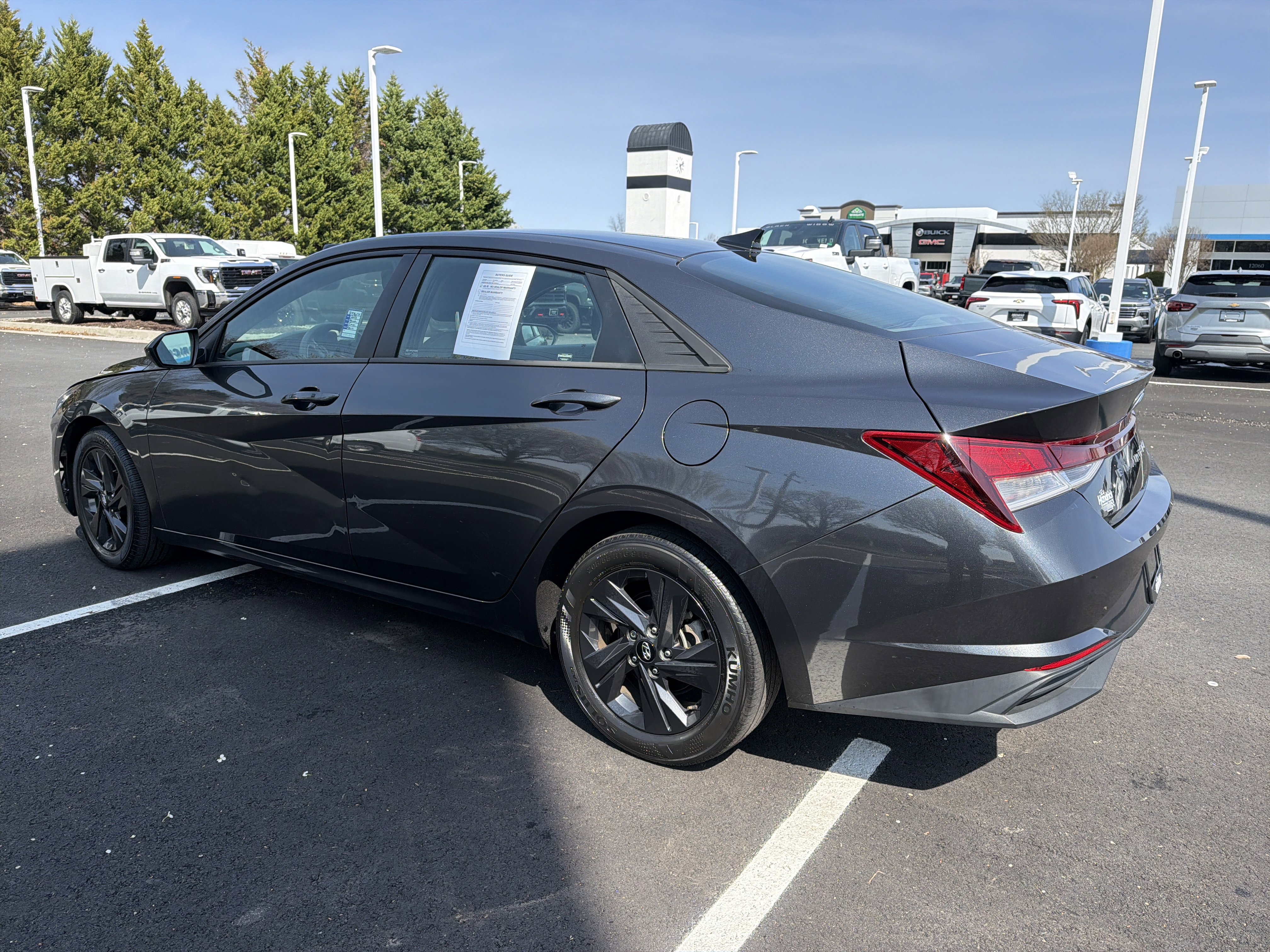 Used 2023 Hyundai Elantra SEL image 8