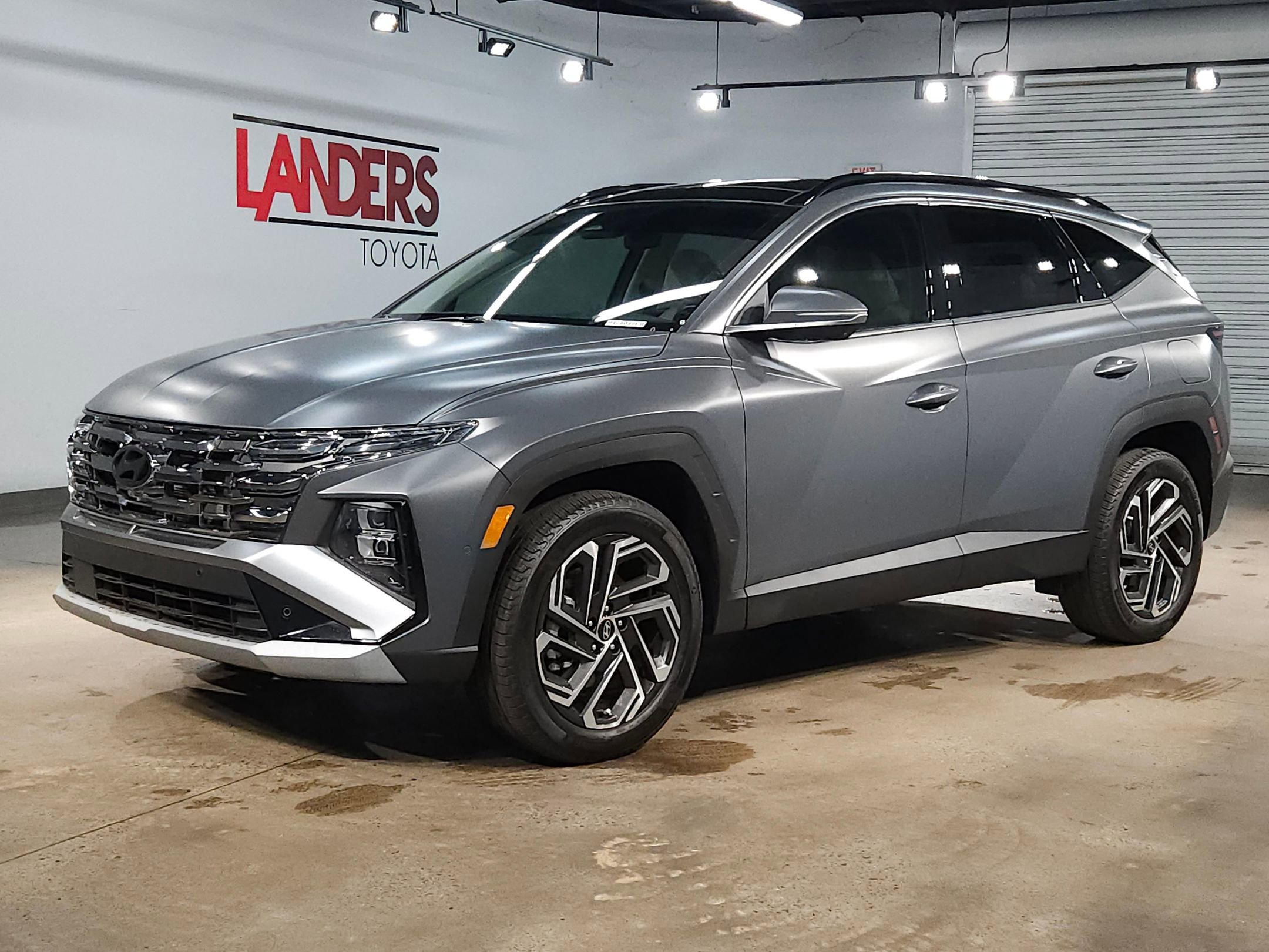 Used 2025 Hyundai Tucson Limited image 3