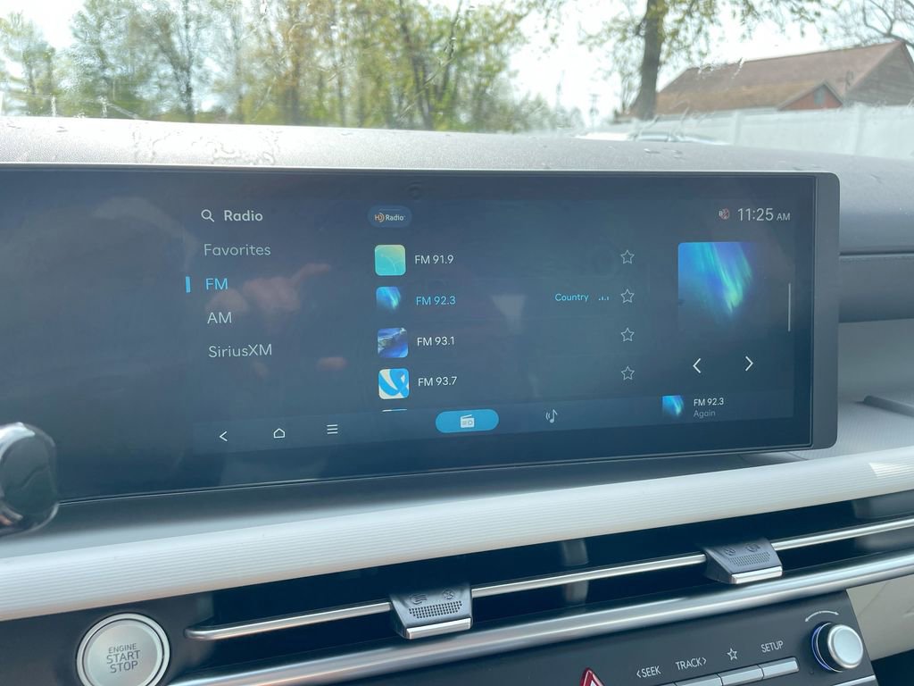 Used 2025 Hyundai Tucson SE image 42